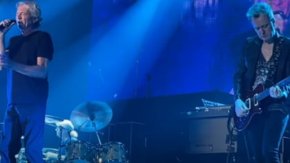 Watch DEEP PURPLE Perform In Istanbul With Touring Guitarist SIMON MCBRIDE